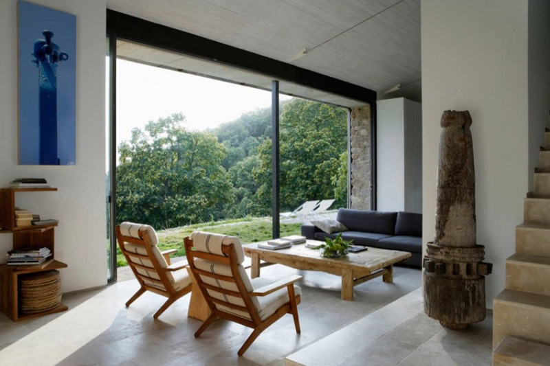 Estate In Extremadura by Ábaton Architects