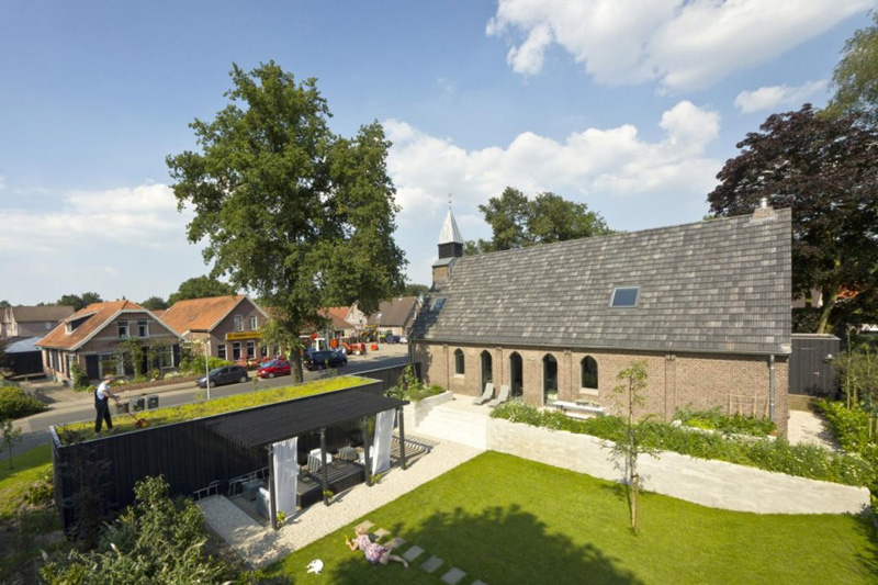 God’s Loftstory by Leijh, Kappelhof, Seckel, van den Dobbelsteen Architects