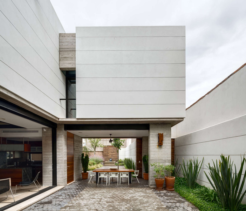 House on 2nd Street By LABorstudio