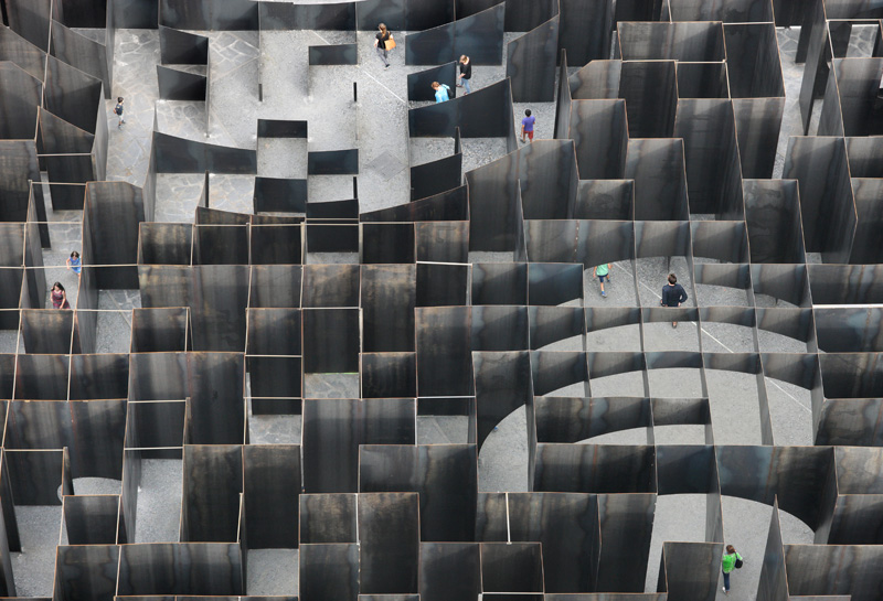 'Labyrint' By Gijs Van Vaerenbergh
