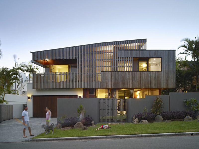 Sunshine Beach House By Shaun Lockyer Architects