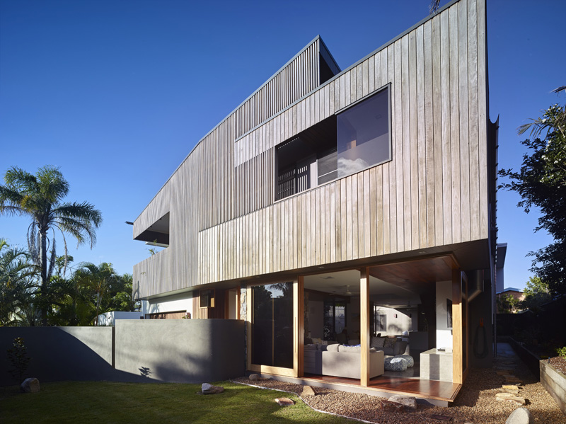 Sunshine Beach House By Shaun Lockyer Architects