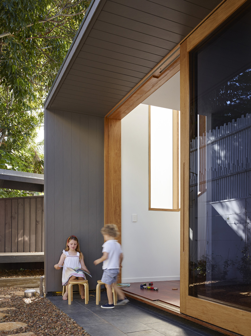 Sunshine Beach House By Shaun Lockyer Architects