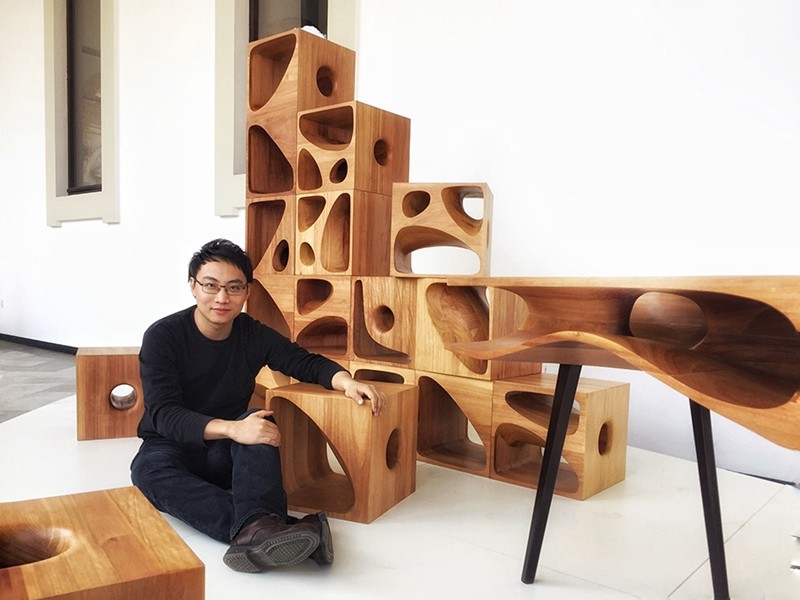 Sculptural Wood Cubes Designed For Playful Cats