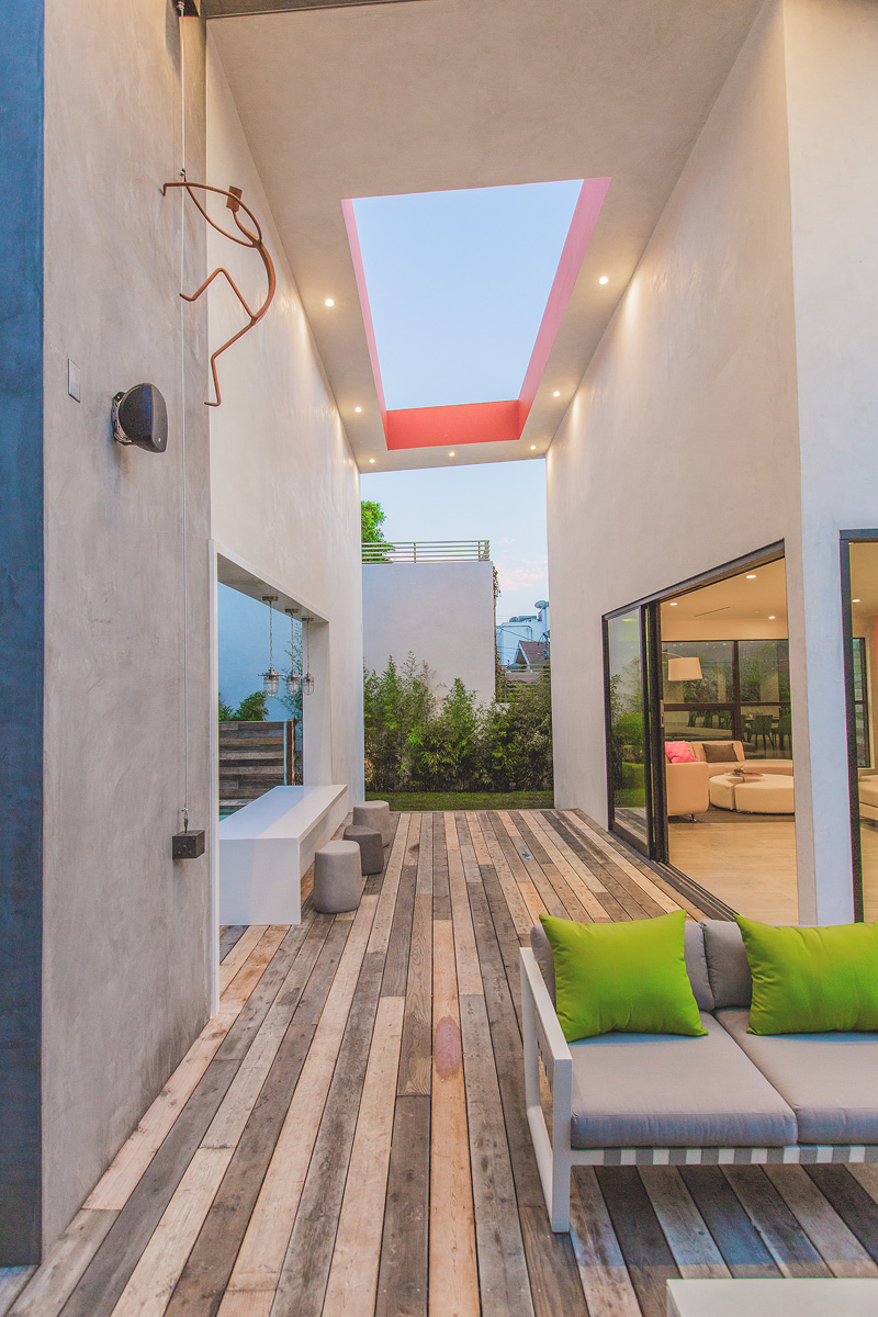 House in Los Angeles By Amit Apel