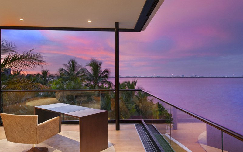 House In Miami Beach By Bosch Construction