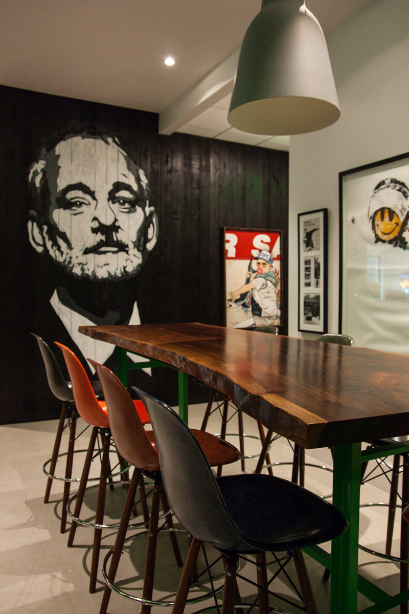 9 Examples Of Spaces That Have Used Murals As Decoration