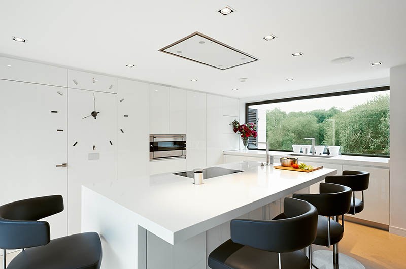 13 Examples Of White Kitchens