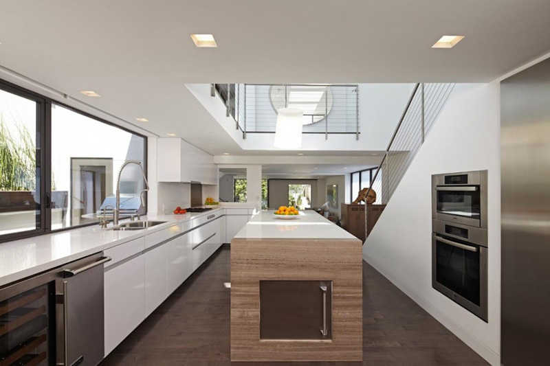 13 Examples Of White Kitchens