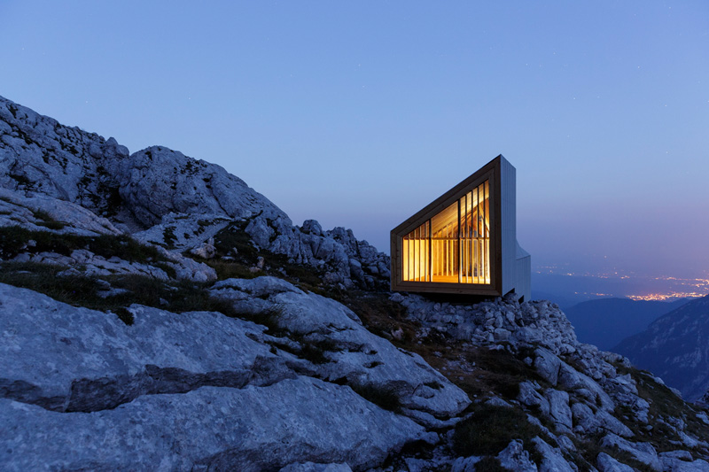 Alpine Shelter Skuta by OFIS architects and AKT II