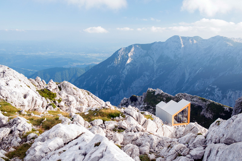 Alpine Shelter Skuta by OFIS architects and AKT II