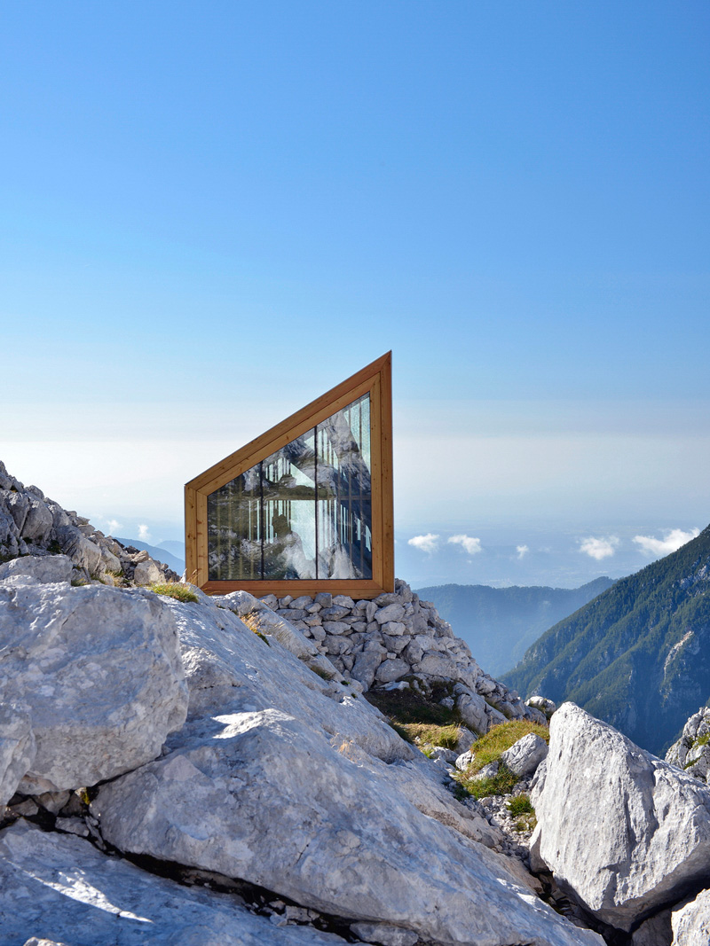 Alpine Shelter Skuta by OFIS architects and AKT II