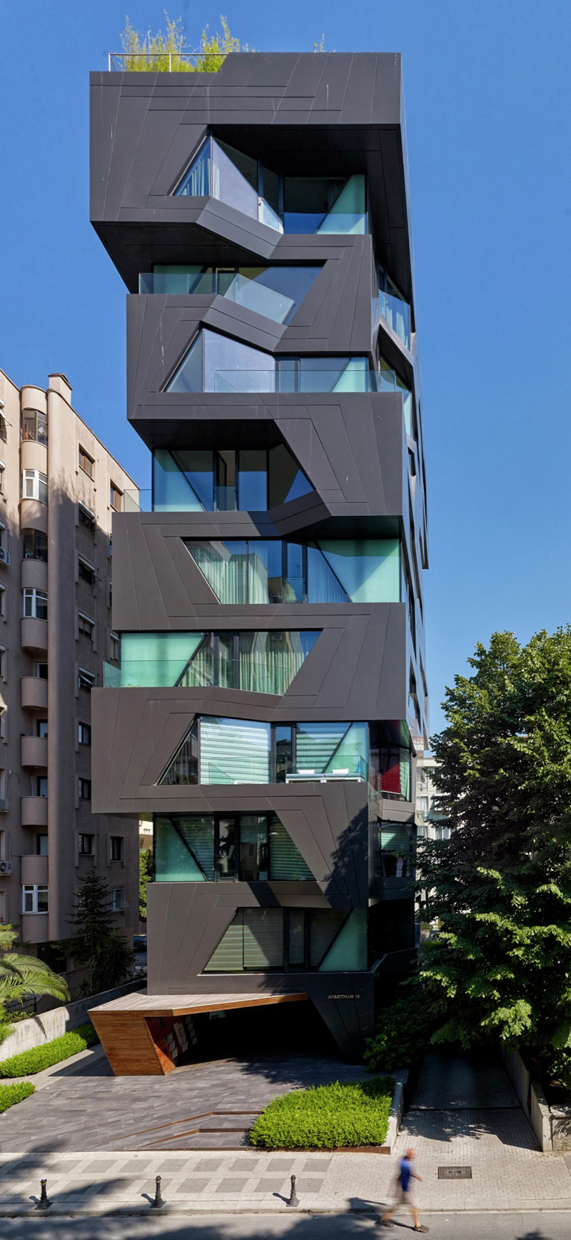 Apartment Building by Aytac Architects