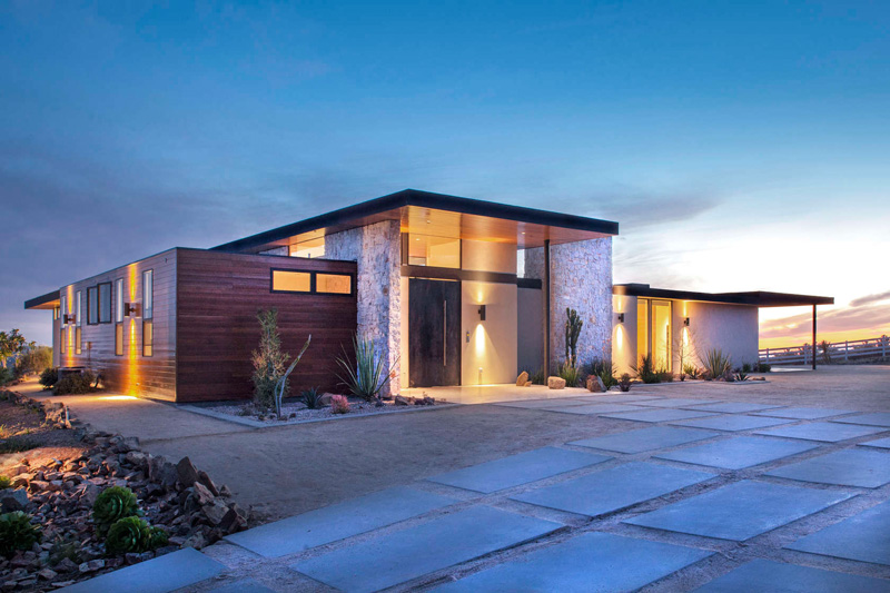 House in California by Nakhshab Development & Design