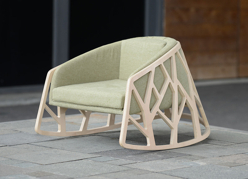 The HUG Chair by Yen-wei Chang and Yiwen Su