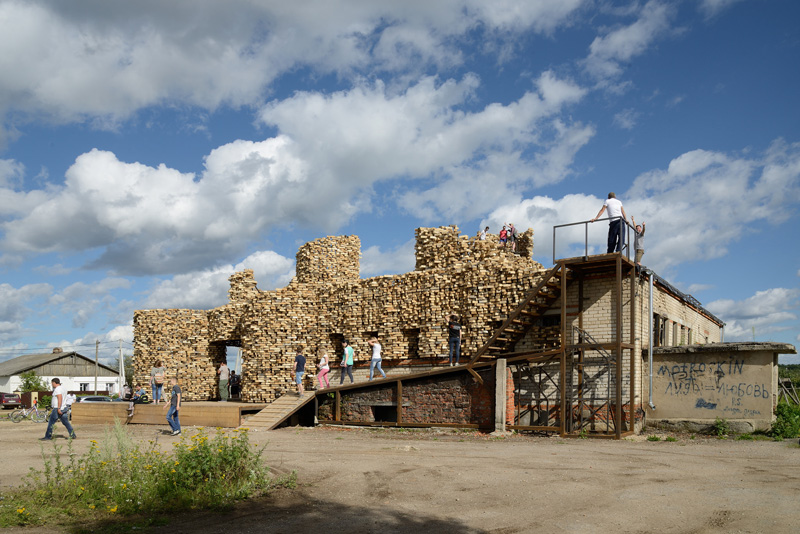 SELPO Pavilion By Nikolay Polissky