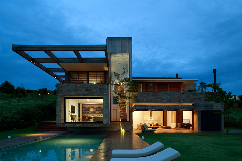 Casa MP by Studio Arthur Casas