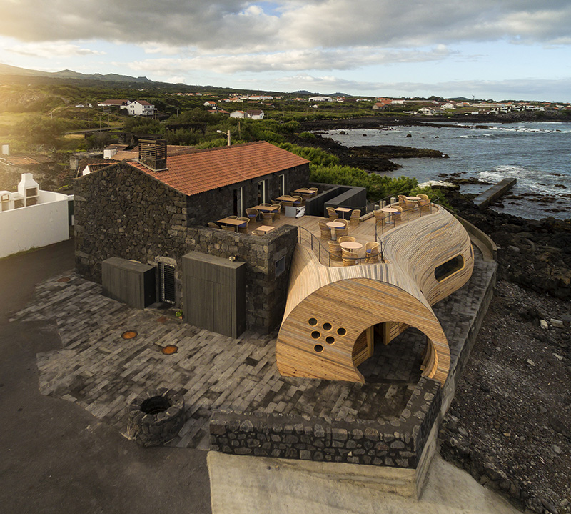 Cella Bar by FCC Arquitectura and interior designer Paulo Lobo