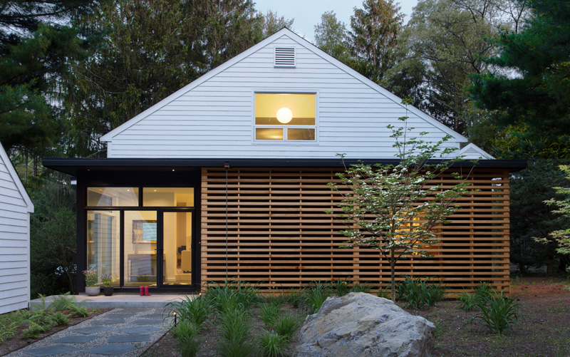 Mid-century modern home gets remodelled by Aamodt / Plumb Architects