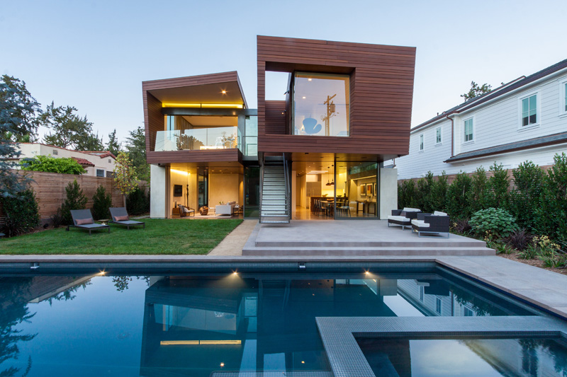 Contemporary house in Santa Monica, California, designed by Kovac Design Studio