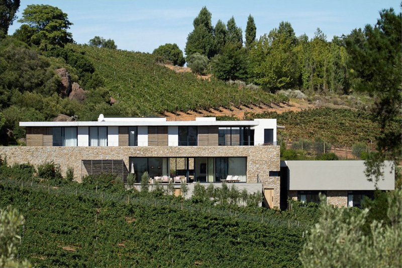 9 Houses That Have Made A Hillside Their Home