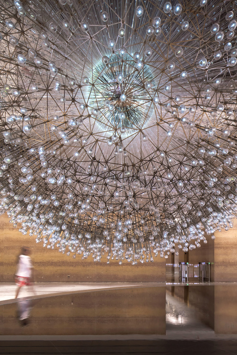 This Sculpture In Chicago Is Made Up Of Over 3,100 Hand Blown Glass Orbs