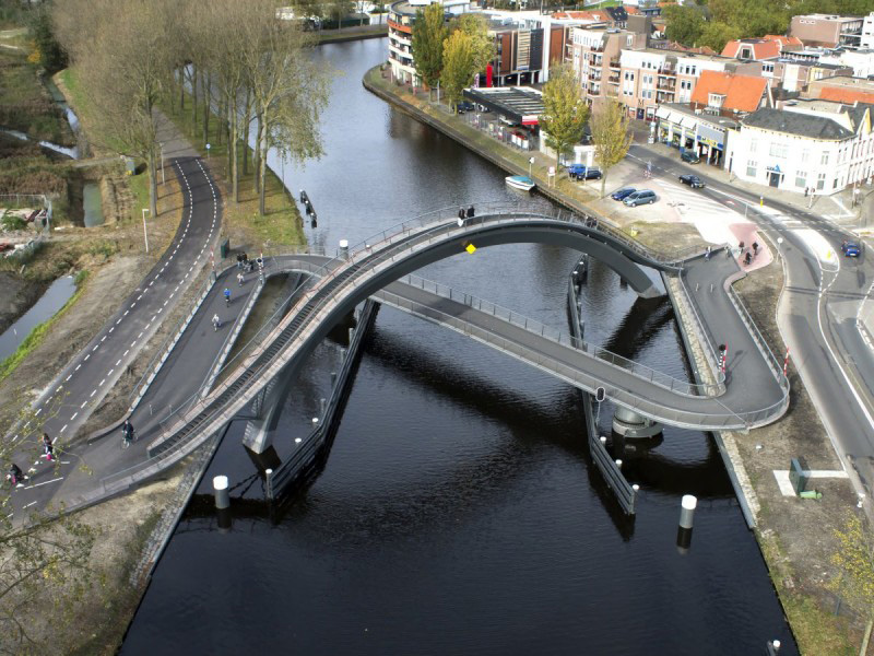 9 Pedestrian Bridges From Around The World