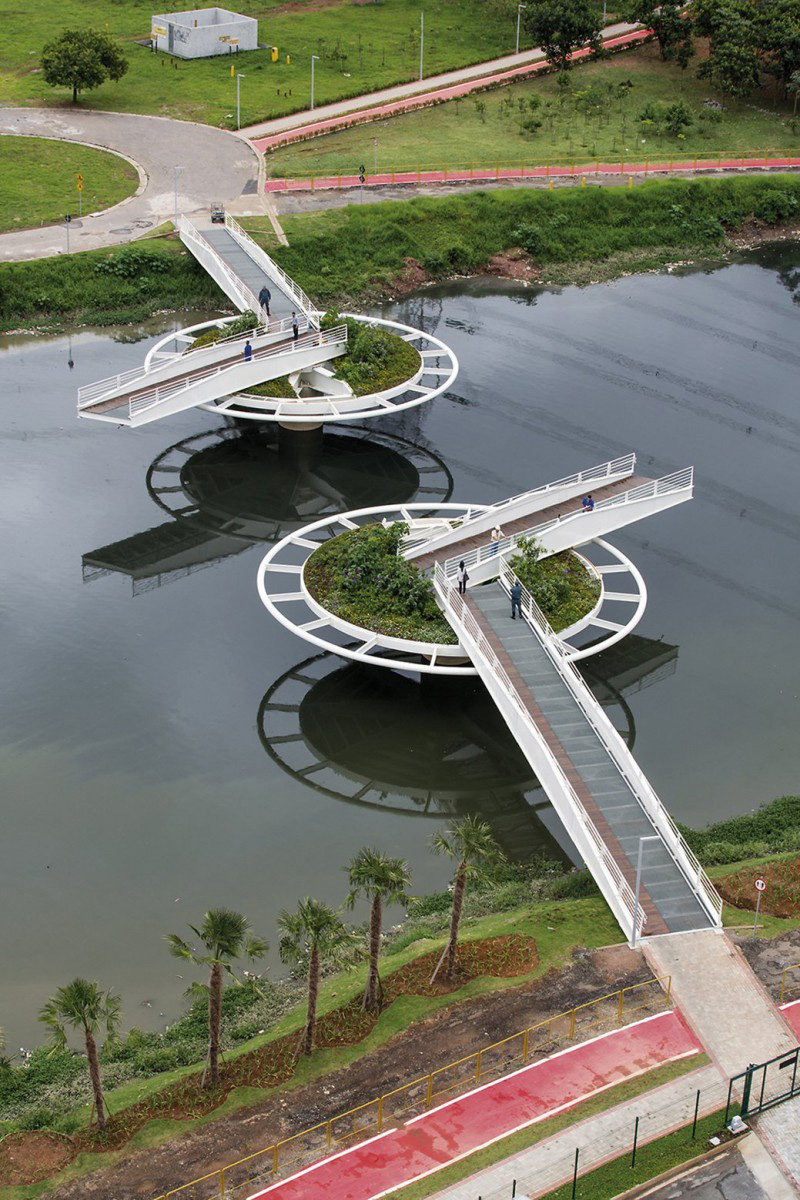 9 Pedestrian Bridges From Around The World