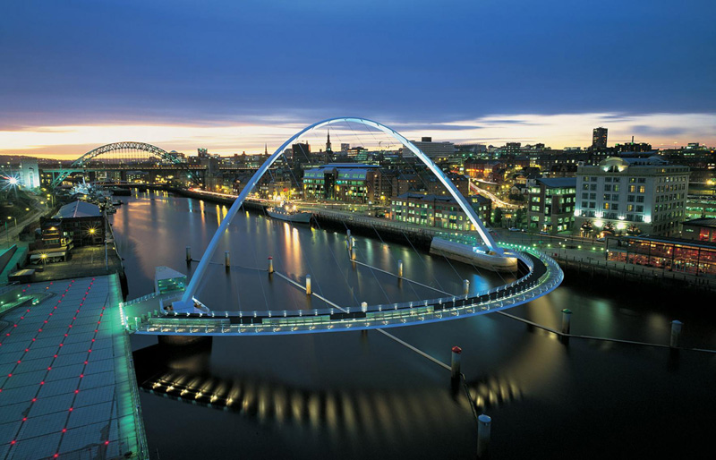 9 Pedestrian Bridges From Around The World