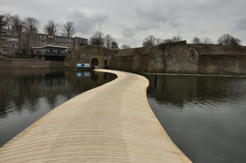 9 Pedestrian Bridges From Around The World