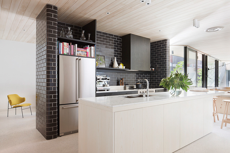 Design Detail - This Architect Used Glazed Bricks In Her Own Kitchen