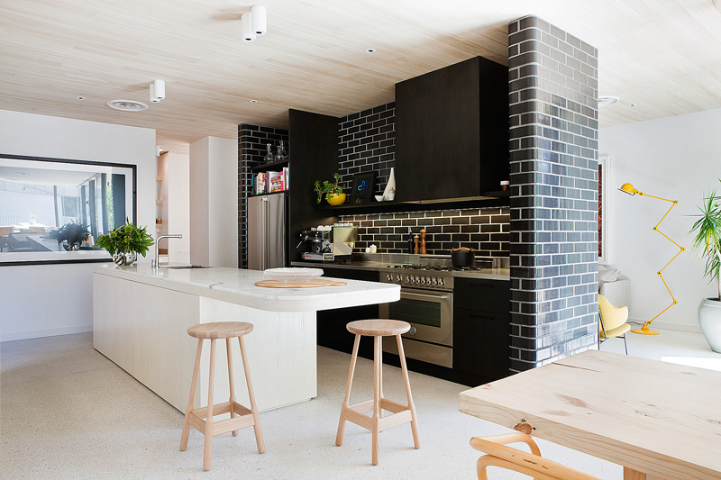 Design Detail - This Architect Used Glazed Bricks In Her Own Kitchen