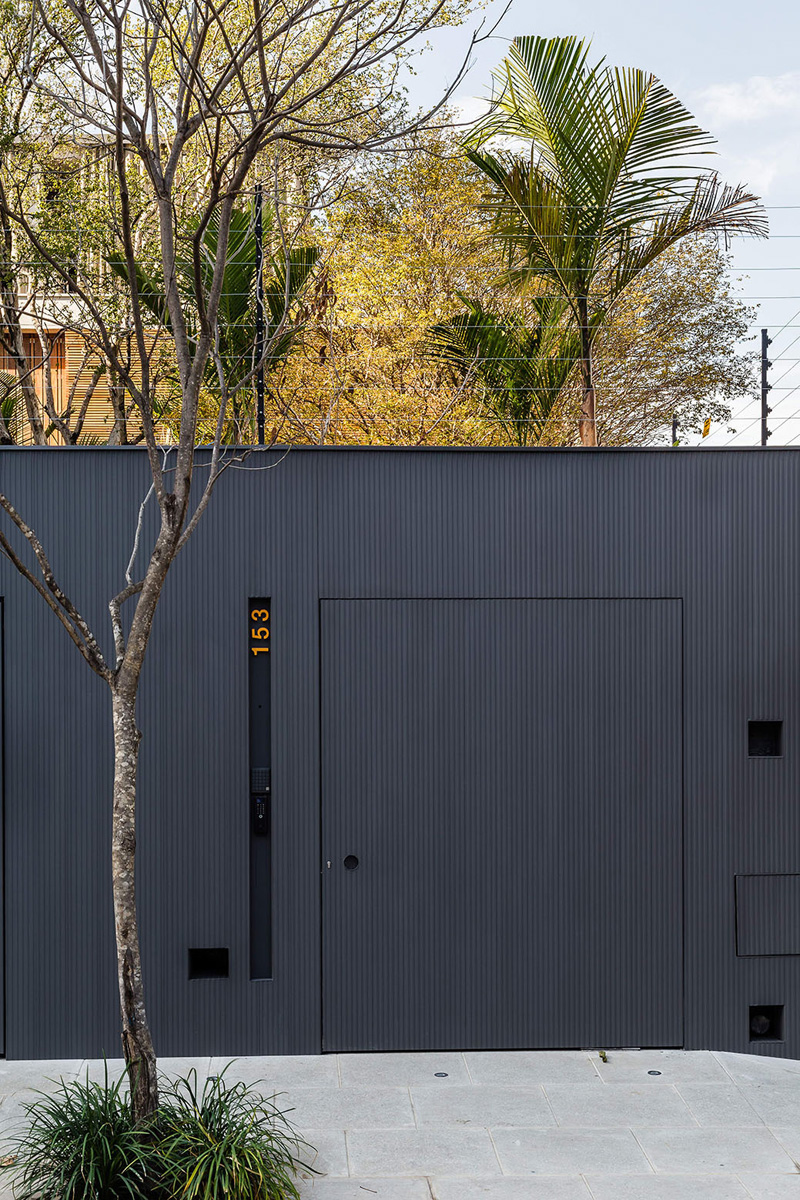 Casa Lara in São Paulo, Brazil, designed by Felipe Hess