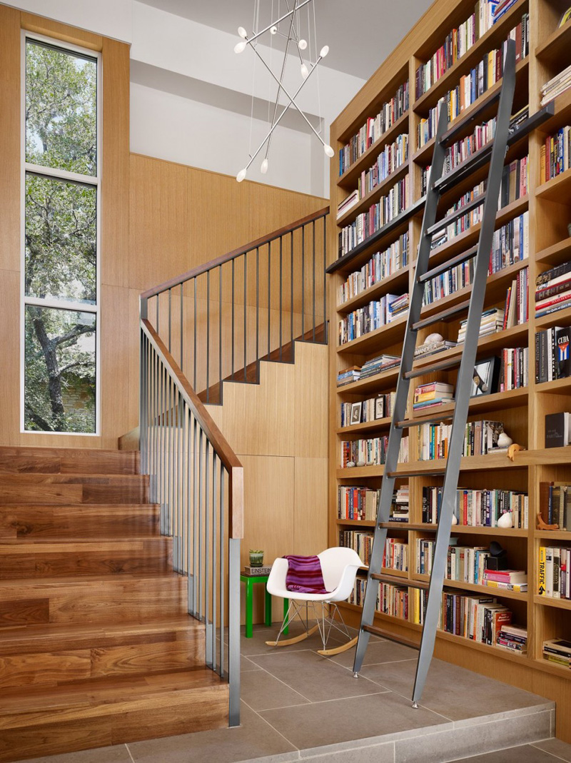 9 examples of floor-to-ceiling bookshelves