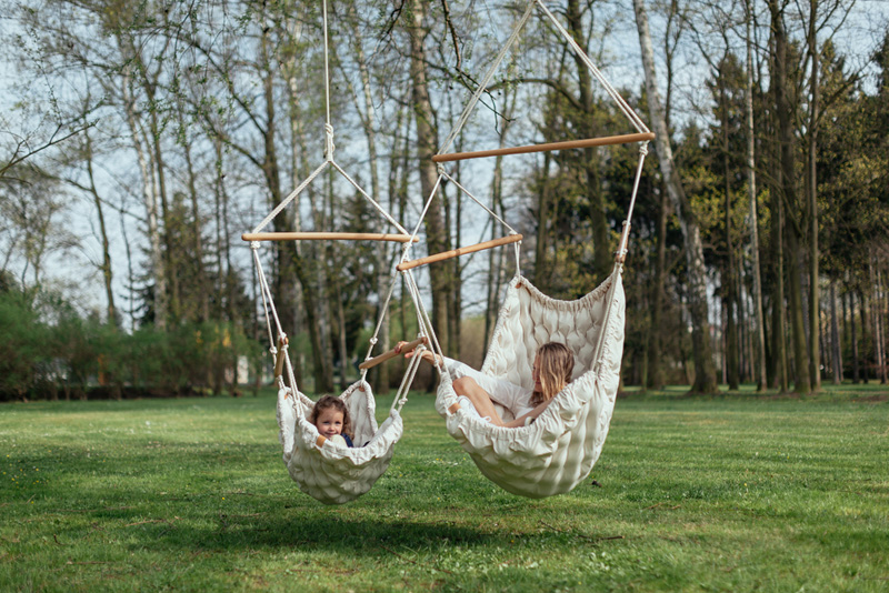 10 Photos Of Hanging Chairs