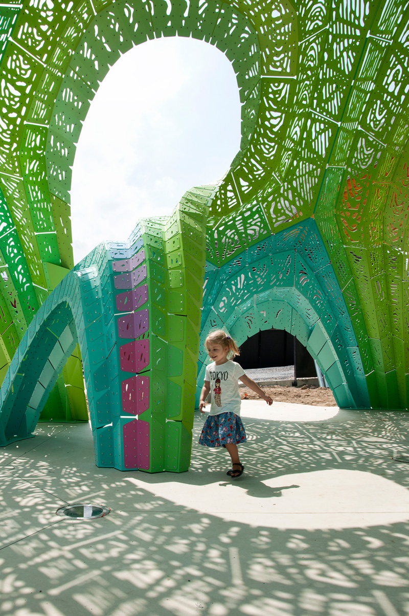 Pleated Inflation, a permanent informal amphitheater, designed by MARC FORNES / THEVERYMANY