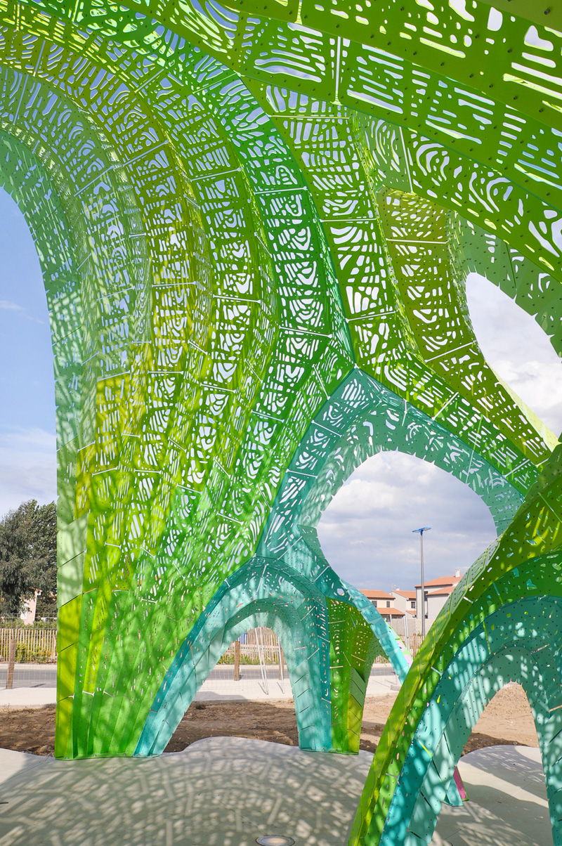 Pleated Inflation, a permanent informal amphitheater, designed by MARC FORNES / THEVERYMANY