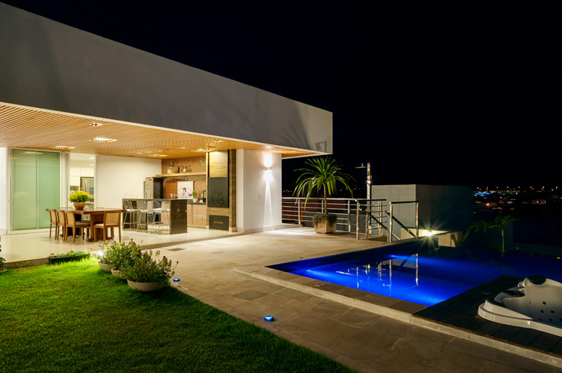 House Araguaia OM by Dayala + Rafael Estúdio de Arquitetura