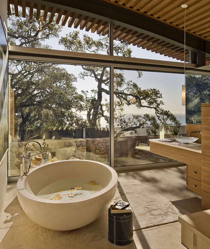 9 Relaxing Bathrooms That Feature A Circular Tub