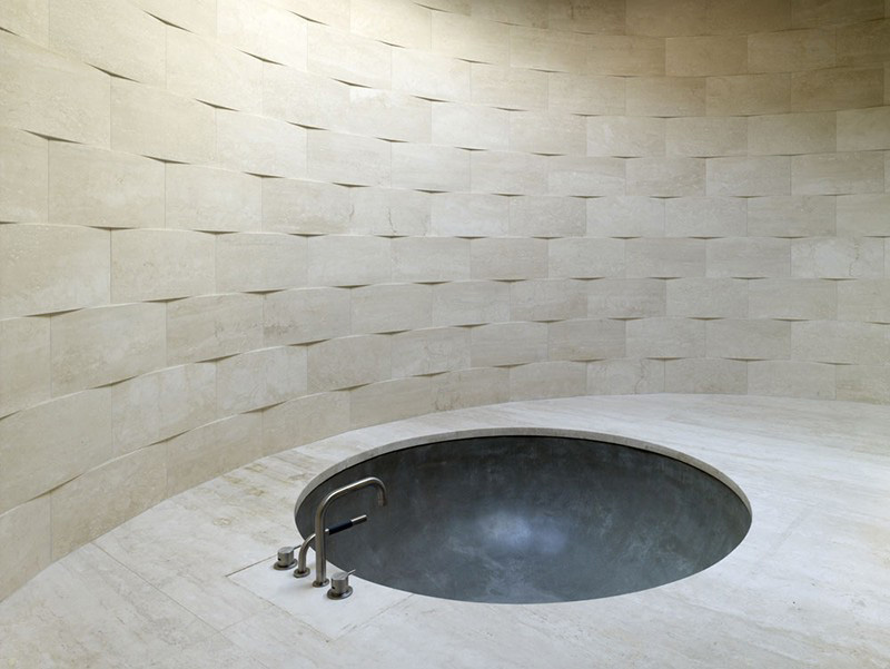 9 Relaxing Bathrooms That Feature A Circular Tub