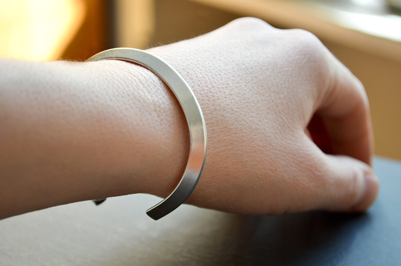 9 Gift Ideas For Lovers Of Minimalist Jewelery