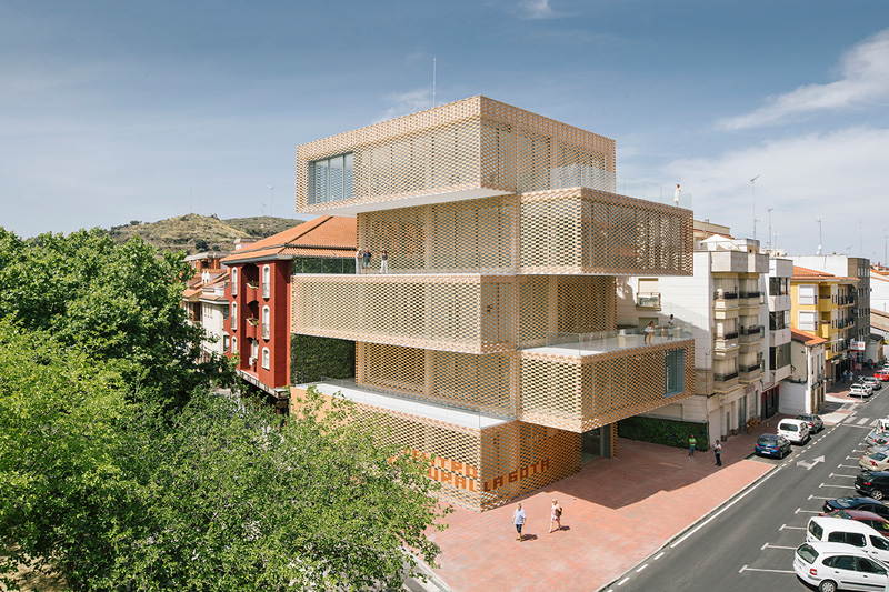 La Gota Cultural Center and Tobacco Museum by Losada Garcia Architects