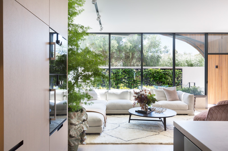 30 Esplanade by Wood Marsh & Kendra Pinkus
