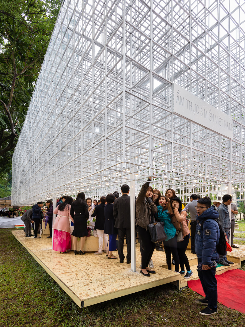 Vietnamese Food Pavilion by MIA Design Studio