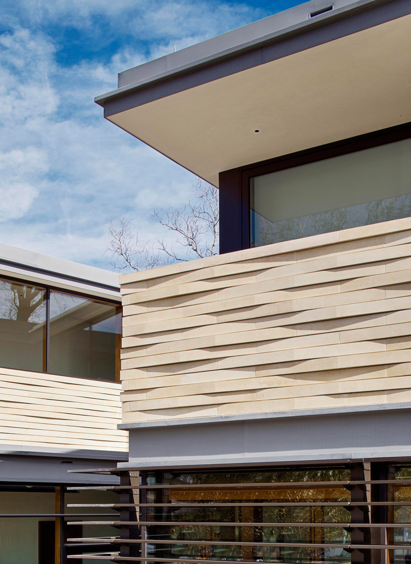 Lake Austin House by Aamodt / Plumb Architects