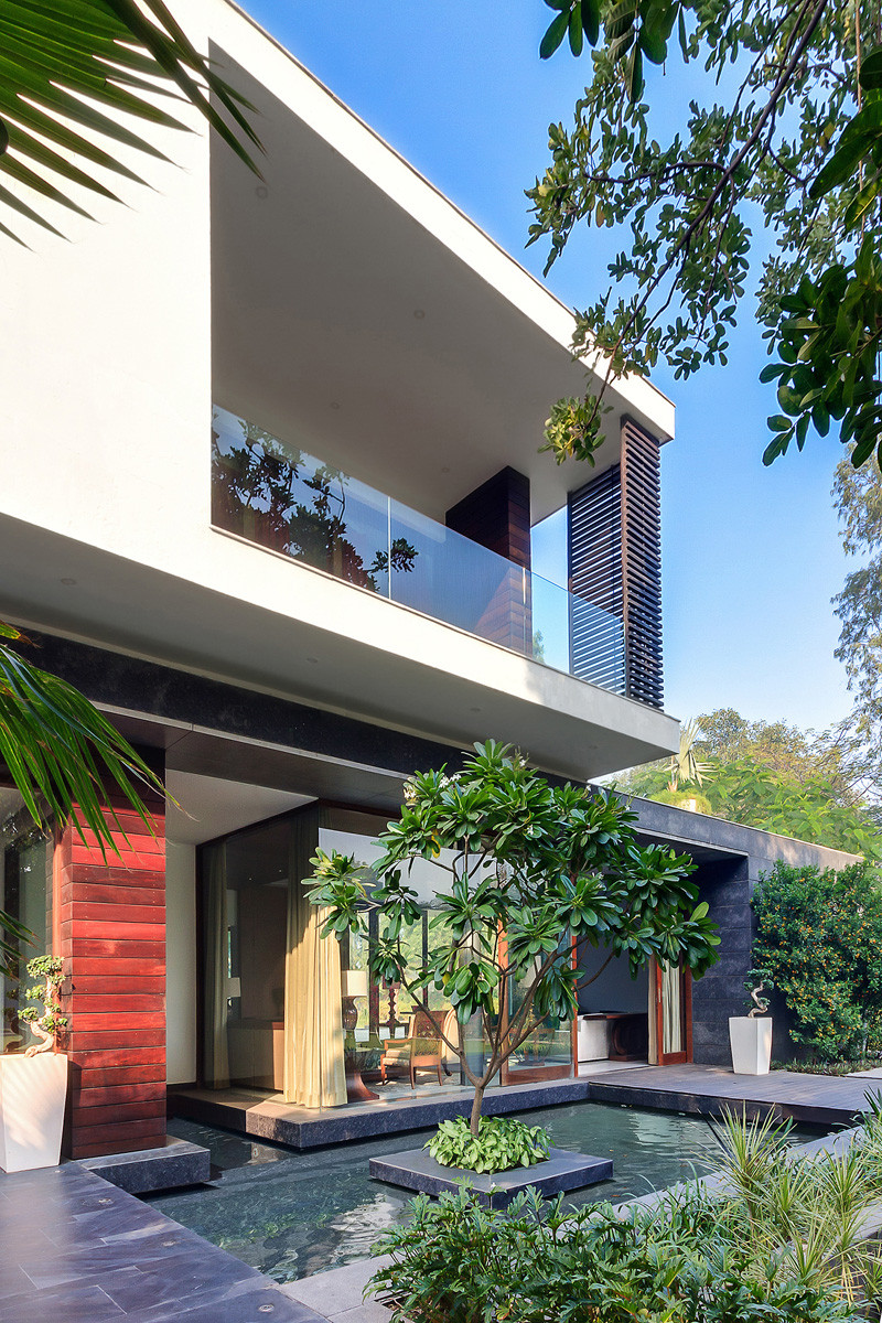 The Bridge House, located in New Delhi India, and designed by DADA & Partners.
