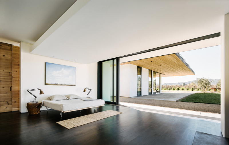 House Set On The Valley Floor by Jørgensen Design