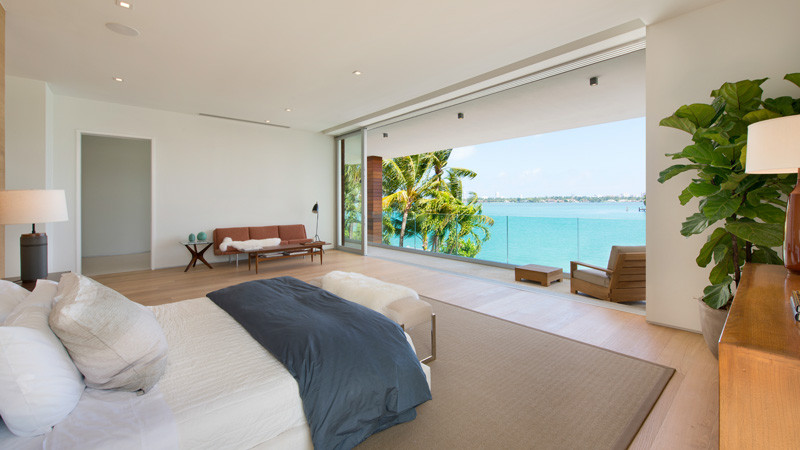 A contemporary home on DiLido Island in Miami Beach, designed by Max Strang and built by Luis Bosch