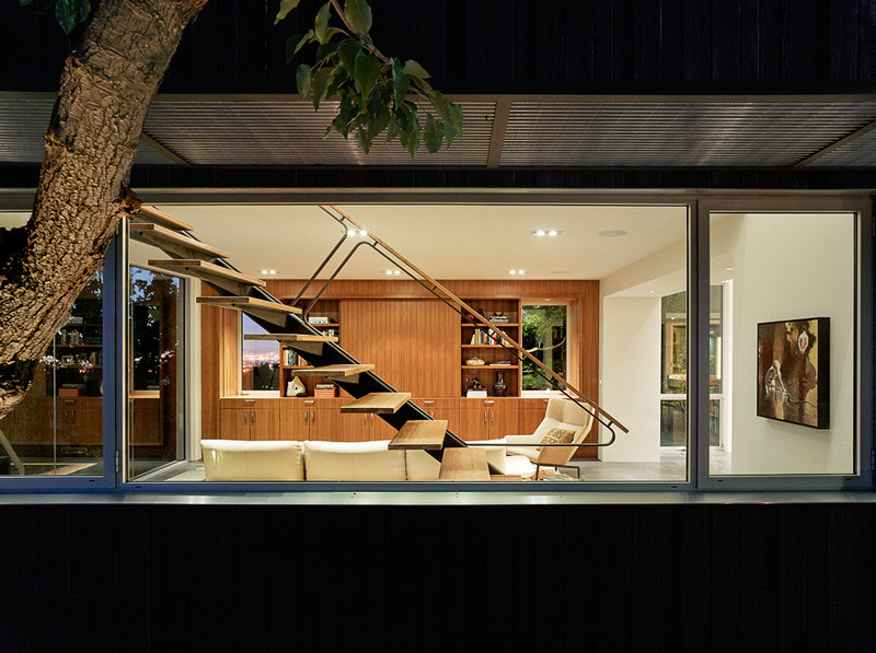 Shou Sugi Ban House by SaA (Schwartz and Architecture)