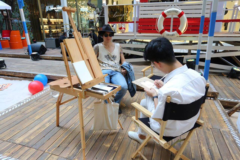 13 Pictures Of A Fun Pop-Up Beach In A Bangkok Mall